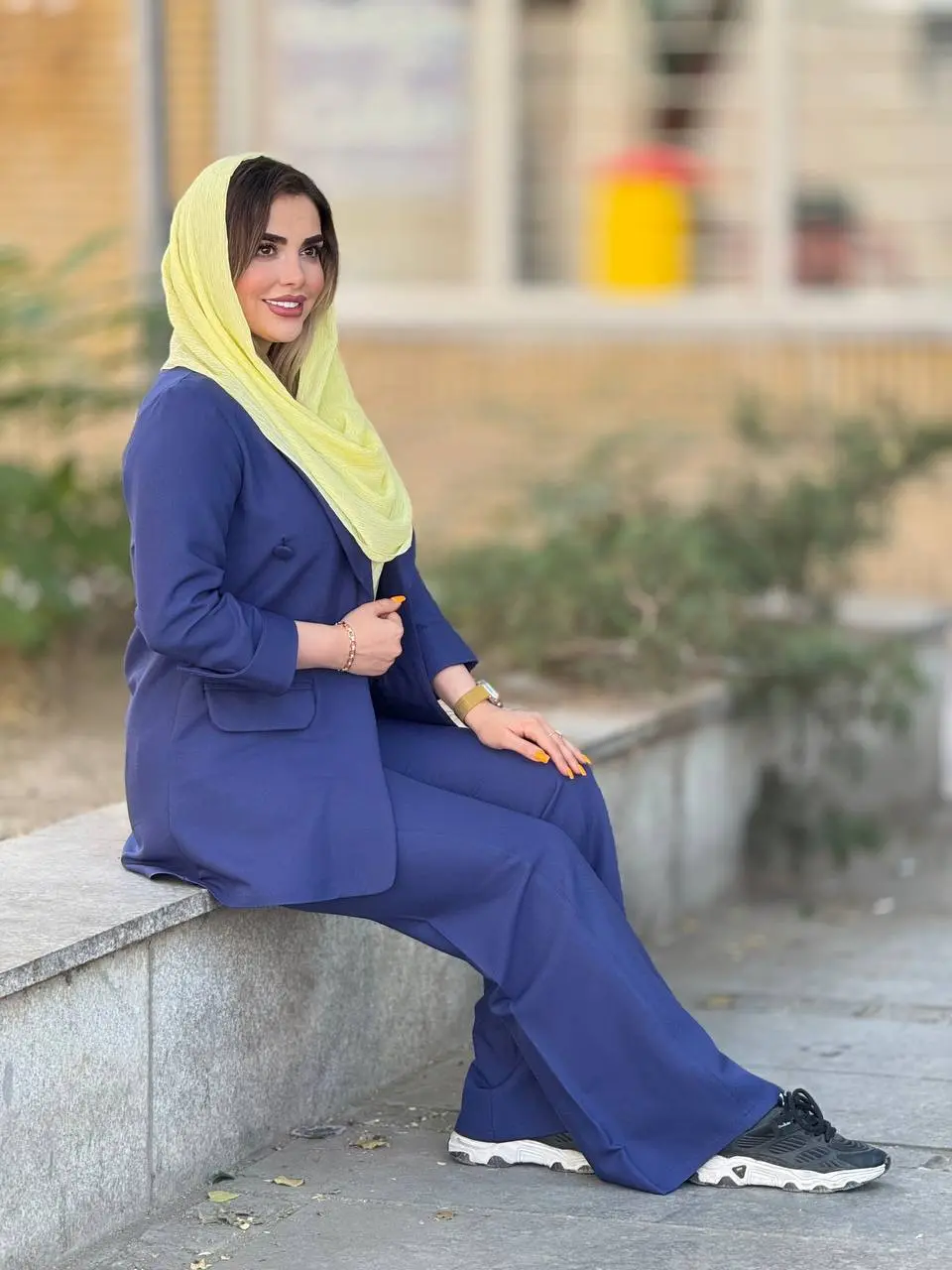 شیش دکمه کجرا